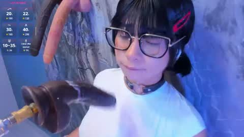 Snapshot of linda_sofi__ chatting on July 9, 2026, 8:35 pm linda_sofi__ online show from July 9, 2026, 8:35 pm