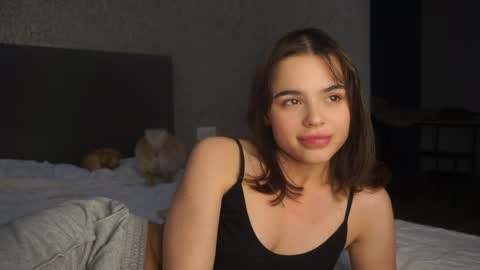 Snapshot of lindaaii chatting on May 14, 2026, 1:18 pm Linda online show from May 14, 2026, 1:18 pm