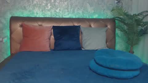 Linda online show from January 9, 2026, 3:42 am