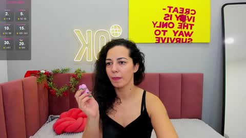 Snapshot of lindainsatiable chatting on January 4, 2025, 1:10 am Linda online show from January 4, 2025, 1:10 am