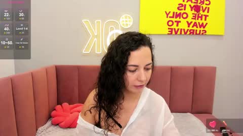 Snapshot of lindainsatiable chatting on January 15, 2025, 1:45 am Linda online show from January 15, 2025, 1:45 am