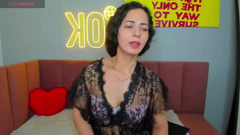 Snapshot of lindainsatiable chatting on February 16, 2025, 4:42 am Linda online show from February 16, 2025, 4:42 am