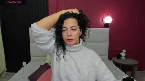 Snapshot of lindainsatiable chatting on September 19, 2025, 1:29 am Linda online show from September 19, 2025, 1:29 am