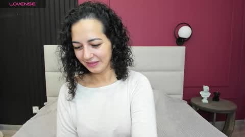 Snapshot of lindainsatiable chatting on September 28, 2025, 1:33 am Linda online show from September 28, 2025, 1:33 am