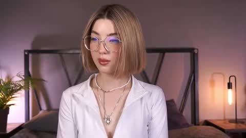 your Linda is back online show from February 10, 2025, 11:15 am