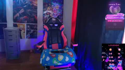 Snapshot of linddamortt chatting on February 6, 2026, 10:35 pm CatalinaANIDEA online show from February 6, 2026, 10:35 pm