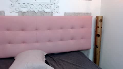 Snapshot of lindsey8 chatting on December 10, 2024, 10:28 am Lindsey online show from December 10, 2024, 10:28 am