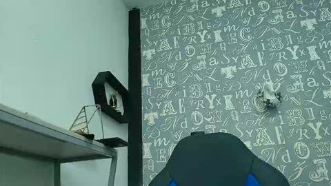 Snapshot of lindsey8 chatting on September 28, 2025, 11:59 am Lindsey online show from September 28, 2025, 11:59 am