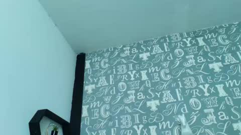 Snapshot of lindsey8 chatting on October 31, 2025, 11:55 am Lindsey online show from October 31, 2025, 11:55 am