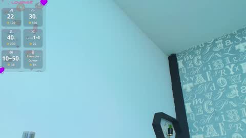 Snapshot of lindsey8 chatting on November 3, 2025, 12:06 pm Lindsey online show from November 3, 2025, 12:06 pm