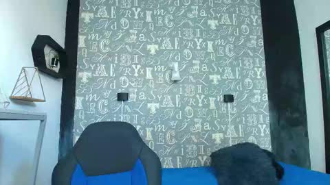 Snapshot of lindsey8 chatting on November 12, 2025, 12:27 pm Lindsey online show from November 12, 2025, 12:27 pm