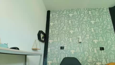 Snapshot of lindsey8 chatting on December 14, 2025, 11:59 am Lindsey online show from December 14, 2025, 11:59 am