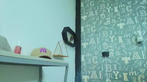 Snapshot of lindsey8 chatting on December 20, 2025, 12:23 pm Lindsey online show from December 20, 2025, 12:23 pm