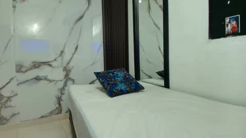 Snapshot of lindsey8 chatting on February 12, 2026, 11:05 am Lindsey online show from February 12, 2026, 11:05 am