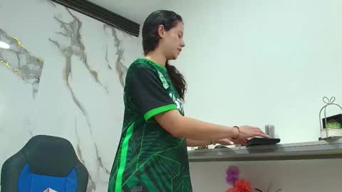 Snapshot of lindsey8 chatting on February 13, 2026, 11:17 am Lindsey online show from February 13, 2026, 11:17 am