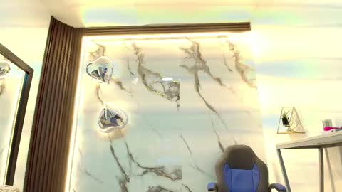 Snapshot of lindsey8 chatting on February 17, 2026, 11:50 am Lindsey online show from February 17, 2026, 11:50 am