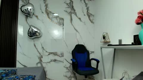 Snapshot of lindsey8 chatting on February 18, 2026, 11:06 am Lindsey online show from February 18, 2026, 11:06 am