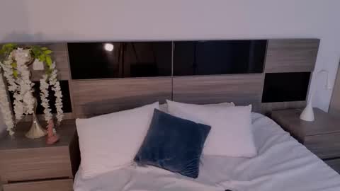 Lin online show from March 3, 2026, 1:12 am