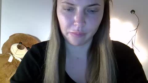 Anna online show from March 31, 2026, 7:14 pm