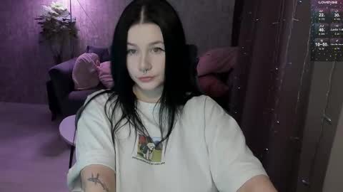 Lina online show from February 4, 2026, 2:39 am