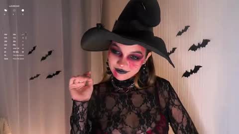 Kate online show from October 26, 2025, 11:16 am