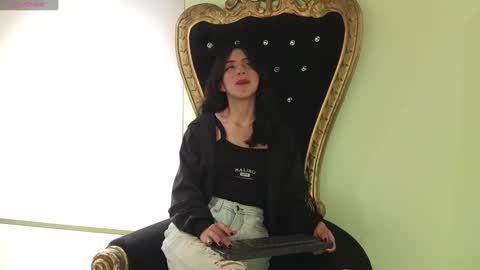 Snapshot of ling_ling24 chatting on February 3, 2025, 6:56 am ling ling24 online show from February 3, 2025, 6:56 am