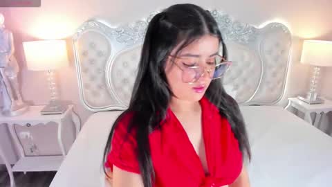 Snapshot of linnaevanson chatting on October 9, 2025, 4:21 am Linna online show from October 9, 2025, 4:21 am