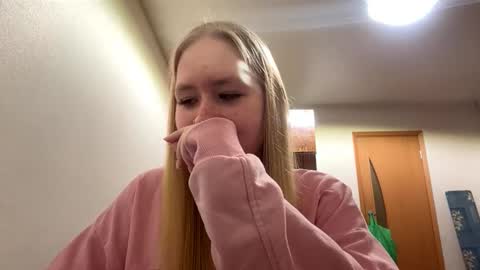 Snapshot of linncrisafi chatting on February 11, 2026, 5:18 pm Rose online show from February 11, 2026, 5:18 pm