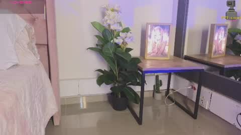 Snapshot of linoshka_1 chatting on July 17, 2026, 1:12 am Luciana online show from July 17, 2026, 1:12 am