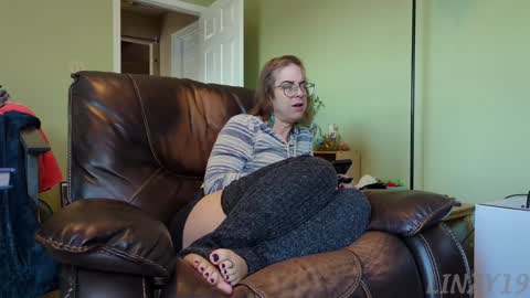 Linzy19 online show from January 12, 2025, 3:57 pm