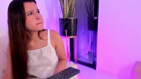 Liorah wolf online show from February 17, 2026, 8:15 pm