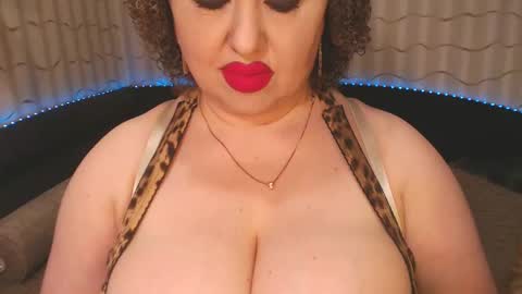 Snapshot of lipsaddiction chatting on December 20, 2024, 12:08 am LIpsAddiction online show from December 20, 2024, 12:08 am