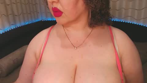 Snapshot of lipsaddiction chatting on February 2, 2025, 9:23 pm LIpsAddiction online show from February 2, 2025, 9:23 pm
