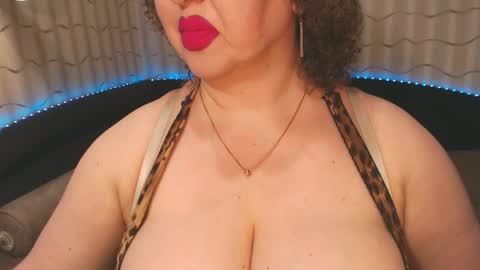 Snapshot of lipsaddiction chatting on February 20, 2025, 11:10 pm LIpsAddiction online show from February 20, 2025, 11:10 pm