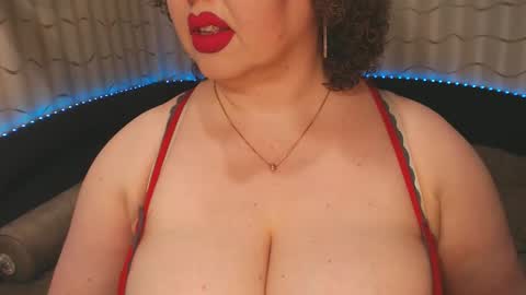 Snapshot of lipsaddiction chatting on February 21, 2025, 3:32 pm LIpsAddiction online show from February 21, 2025, 3:32 pm