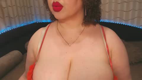 Snapshot of lipsaddiction chatting on February 26, 2025, 2:14 pm LIpsAddiction online show from February 26, 2025, 2:14 pm