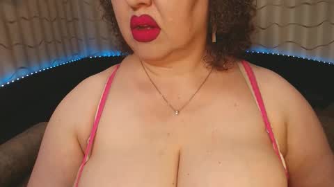 Snapshot of lipsaddiction chatting on September 10, 2025, 8:53 pm LIpsAddiction online show from September 10, 2025, 8:53 pm