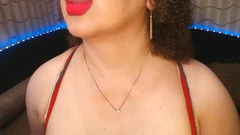 Snapshot of lipsaddiction chatting on June 12, 2026, 1:43 pm LIpsAddiction online show from June 12, 2026, 1:43 pm