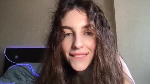 Snapshot of lipsylolly chatting on February 20, 2026, 9:32 am lipsylolly online show from February 20, 2026, 9:32 am