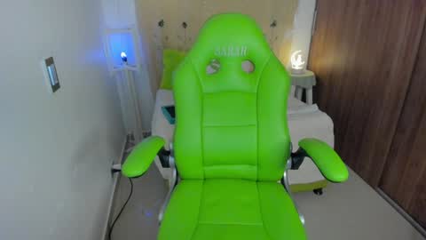 Lisa  online show from January 28, 2025, 3:14 pm