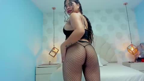  LISA  online show from February 25, 2025, 7:14 pm