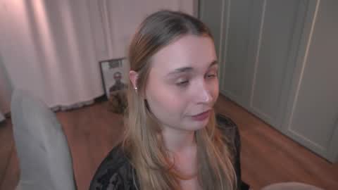 Elisabeth or Lisa online show from January 17, 2026, 8:34 pm