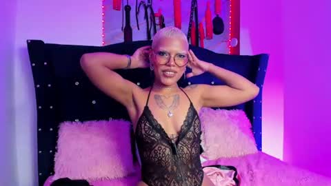 lisa_silver_star online show from June 17, 2026, 3:57 pm