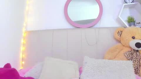 Lisa online show from November 4, 2025, 12:21 am