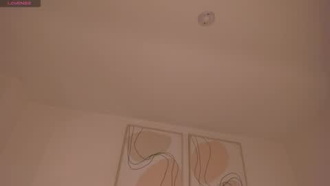 Lisa  Flowers online show from February 8, 2026, 11:02 am