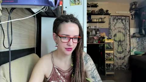 Snapshot of lisafoxy_y chatting on April 29, 2026, 6:17 am Lisa online show from April 29, 2026, 6:17 am