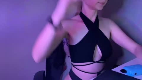 Lisa online show from September 9, 2025, 5:34 pm