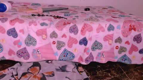 lisagirlnice19 online show from February 21, 2026, 2:07 pm