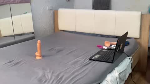 cristin online show from January 15, 2026, 8:08 am