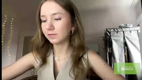 Snapshot of lisasmall chatting on July 18, 2026, 4:44 pm lisasmall online show from July 18, 2026, 4:44 pm